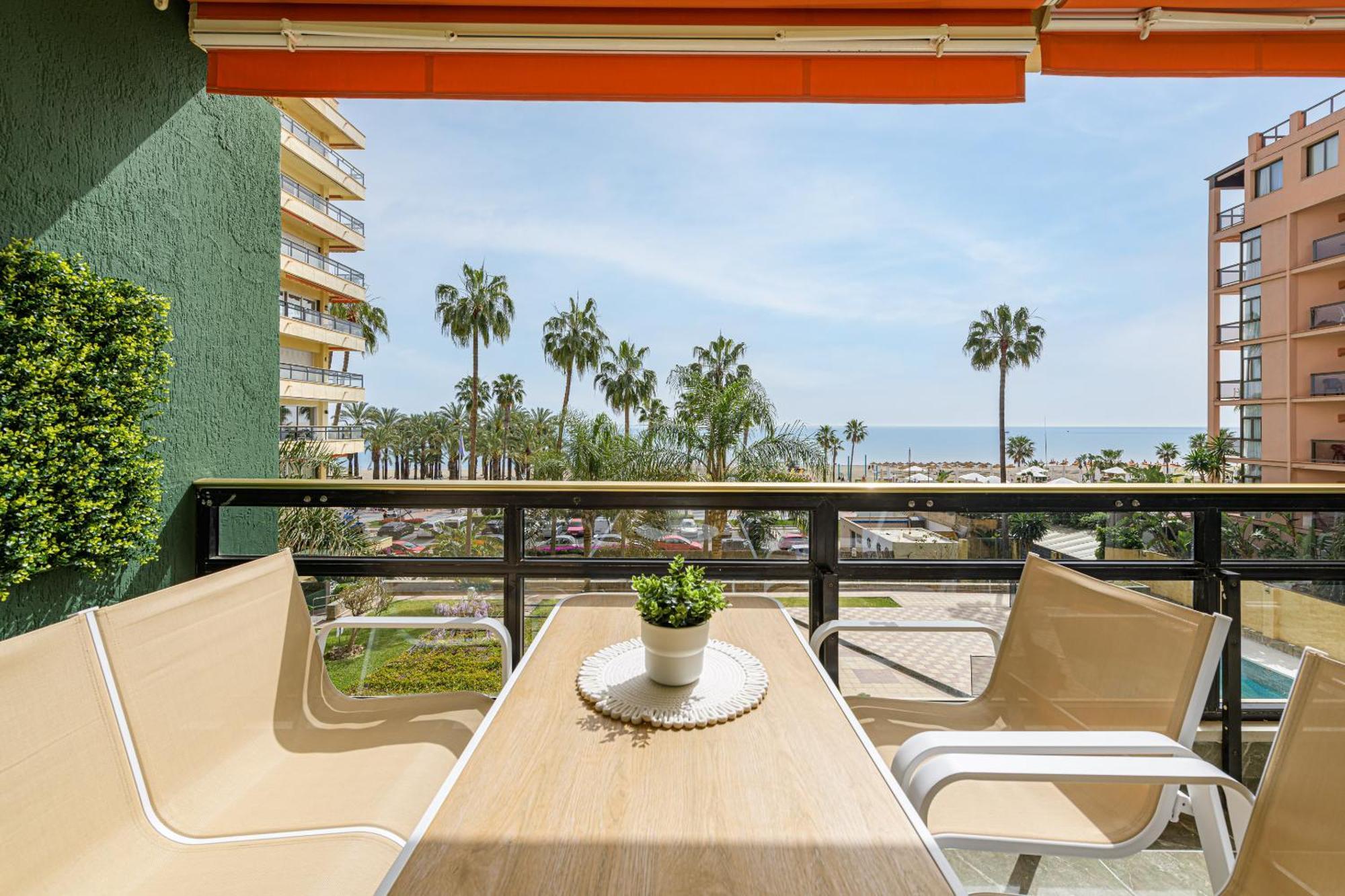 Ferienwohnung Amazing Carihuela View & Parking Torremolinos Exterior foto
