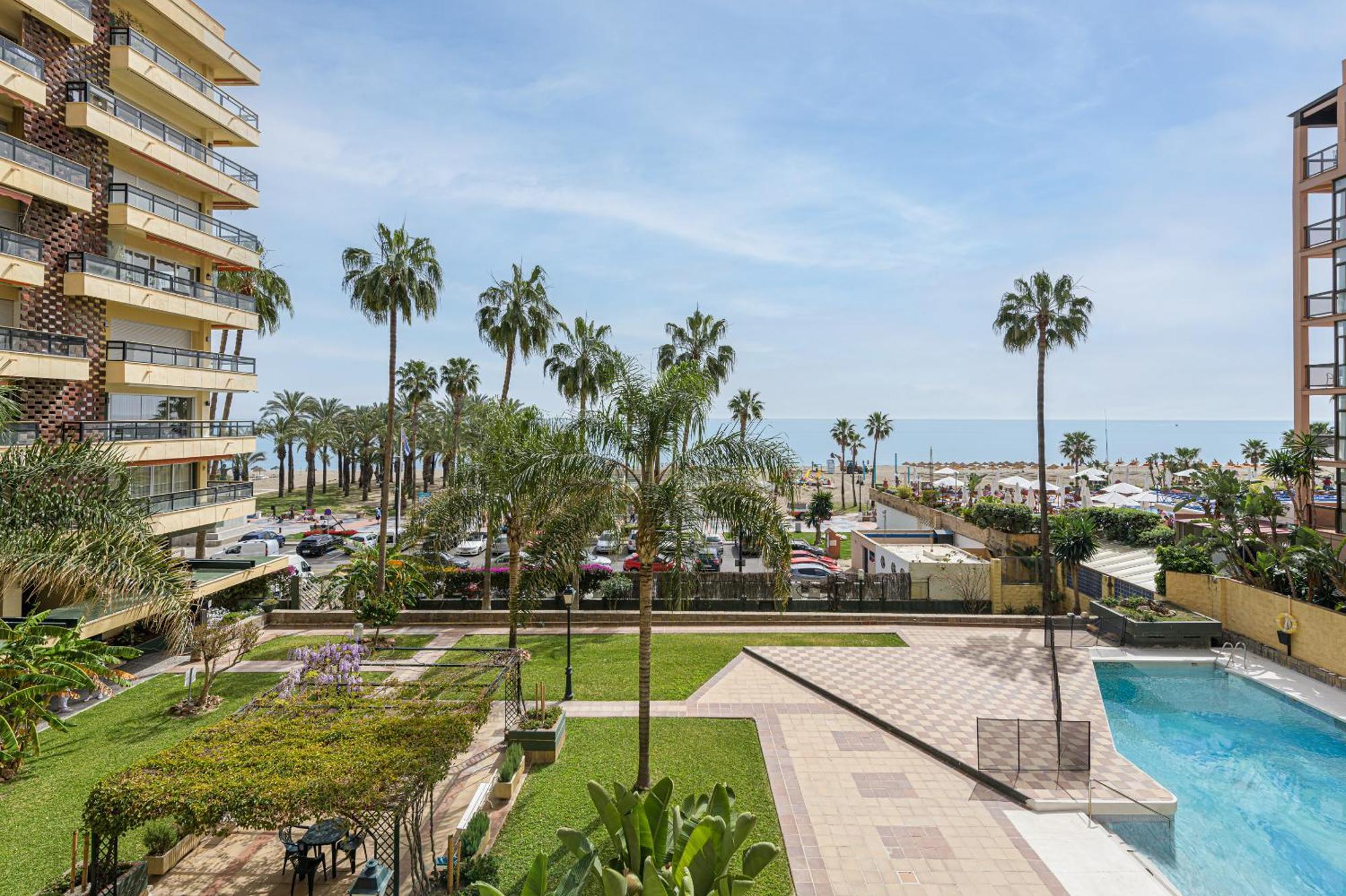Ferienwohnung Amazing Carihuela View & Parking Torremolinos Exterior foto